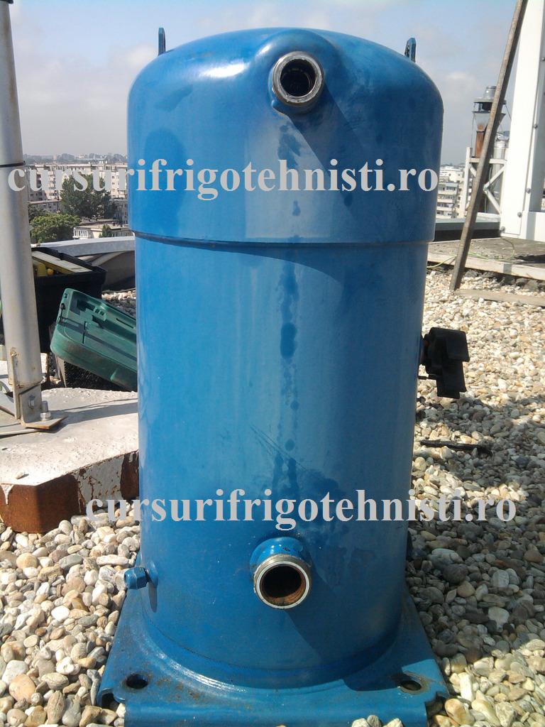 compresor scroll distrus a intrat apa in el_2.jpg