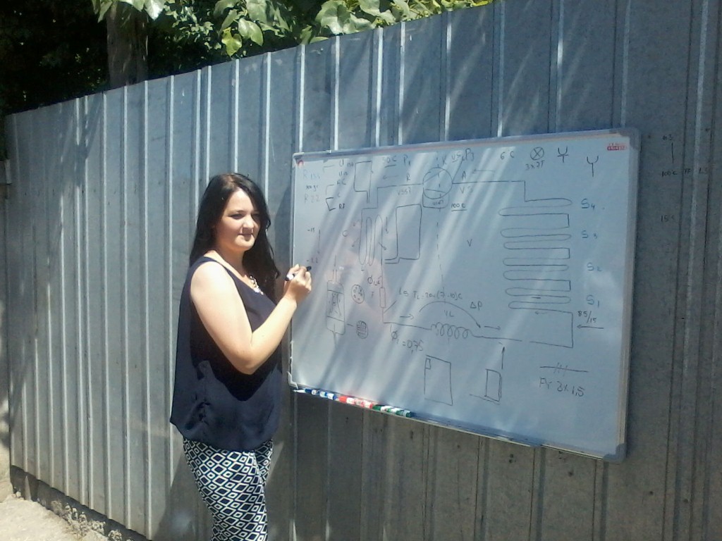 P24-06-15_11.37 (Custom).jpg