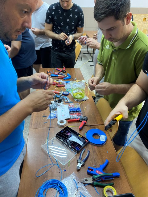 Conexiuni electrice 5.jpg