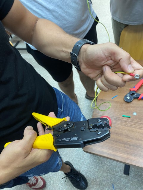 Conexiuni electrice 2.jpg