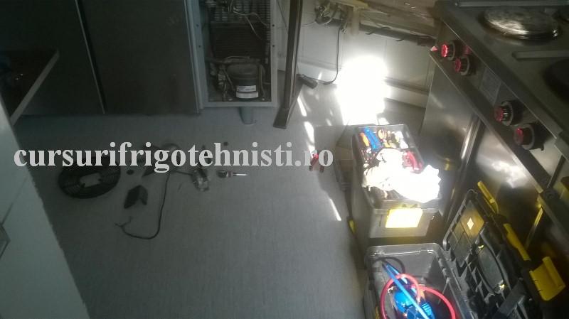 Cursul de Electrician este indispensabil Frigotehnistului.JPG