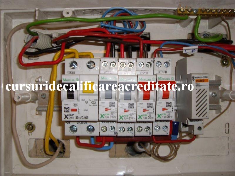 Tablou comp echipat 16 cu 30 mA.jpg