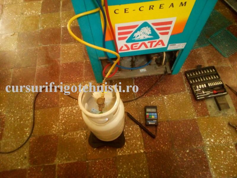 lada 5 incarcare lichid butelia are teava ca sifonul R404   5 (Custom).jpg