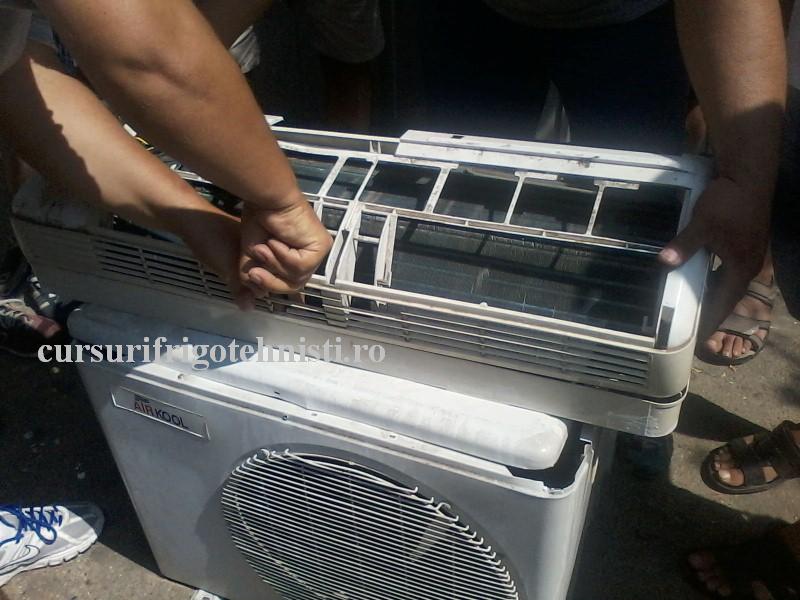 Demontare UI 12000 btu.jpg