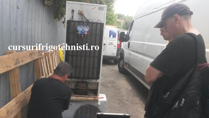 frigiderul cere un compresor ok.jpg