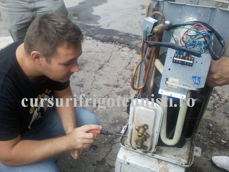 Dan la practica 19 august (Custom).JPG