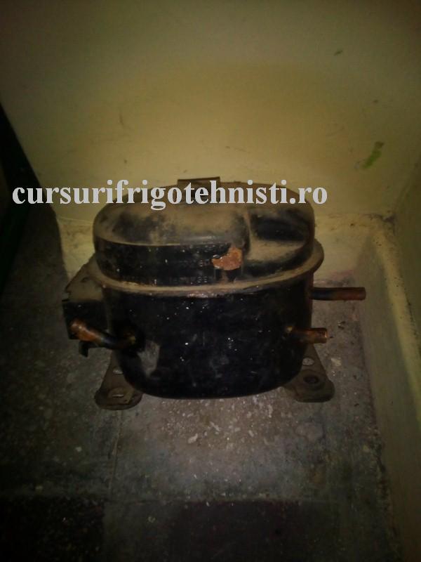 1 comp vechi (Custom).JPG