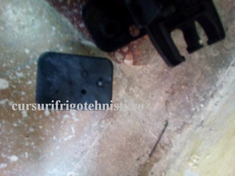 ramasite de la releul de pornire (Custom).jpg