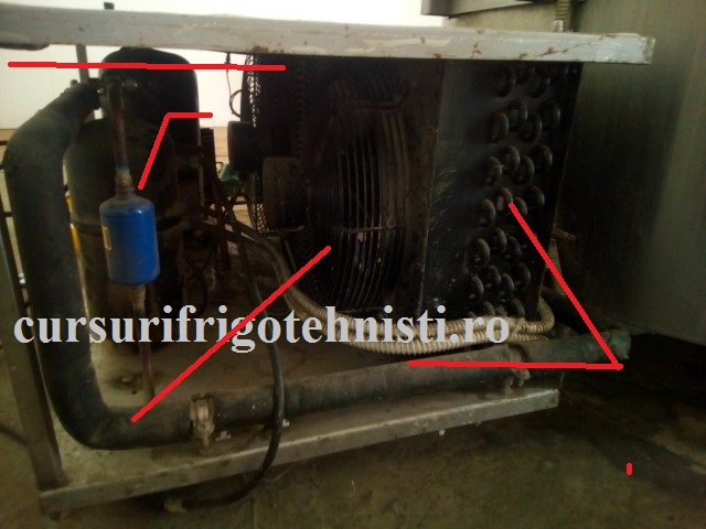 condensatorul racit cu 2 ventilatoare (Small).jpg