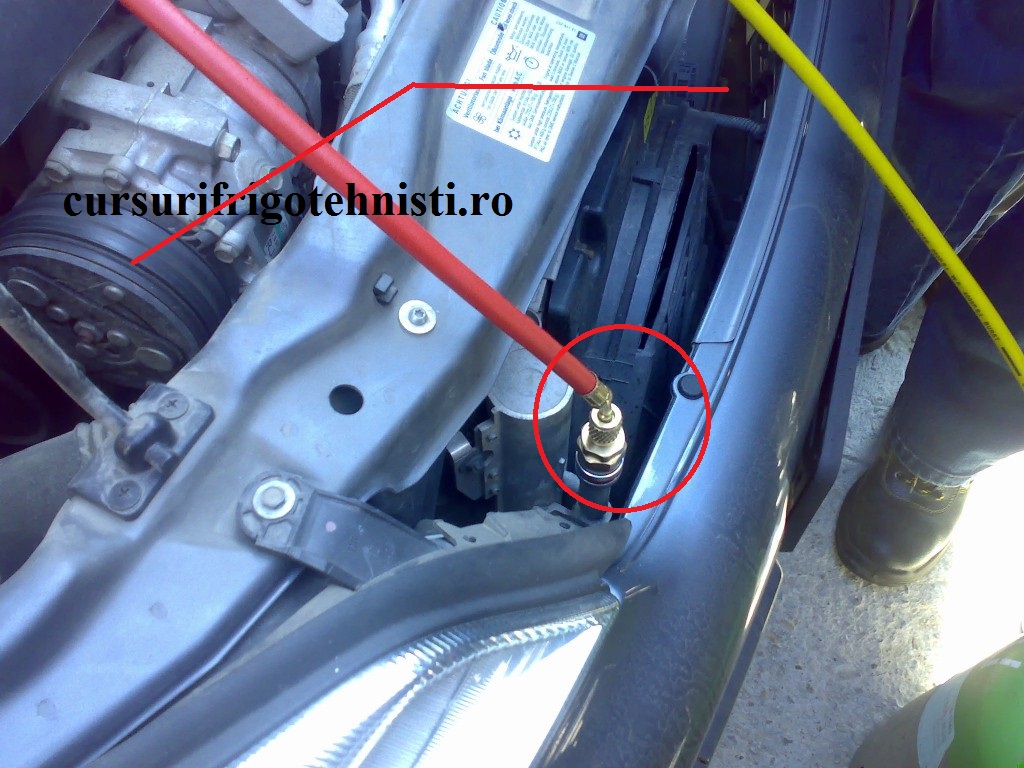 Aer conditionat auto la Freon Trading am montat cuplele adaptoare .JPG