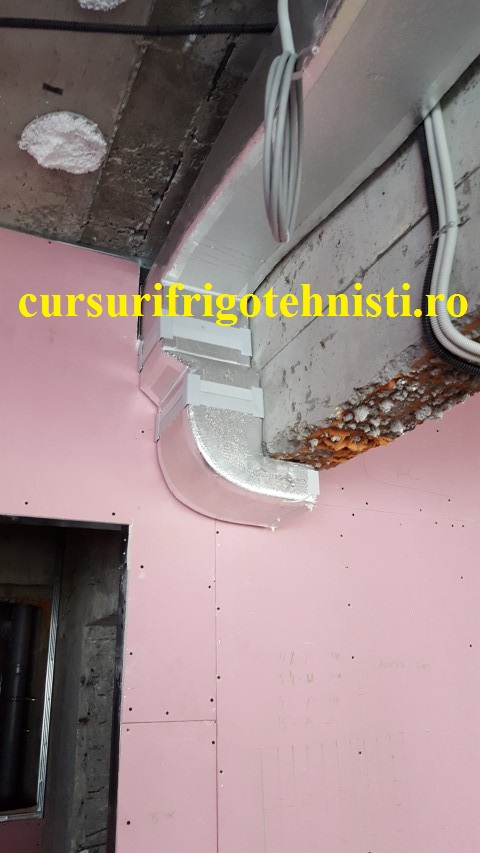 Aer rece schimbare de directie tubulatura alp.jpg