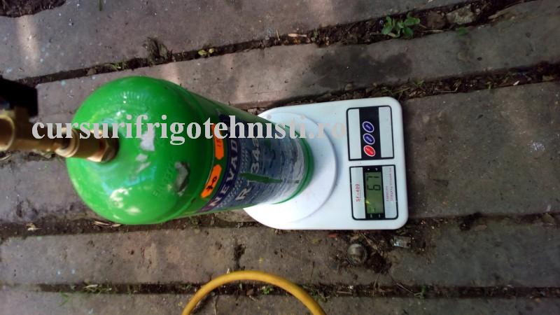 din experienta stiu cat sa bag cu cantarul.jpg