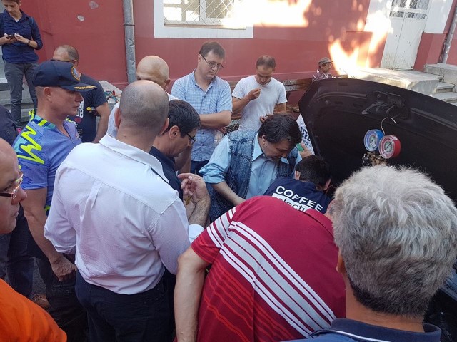 Aer conditionat auto 20 iunie  montaj baterie.jpg