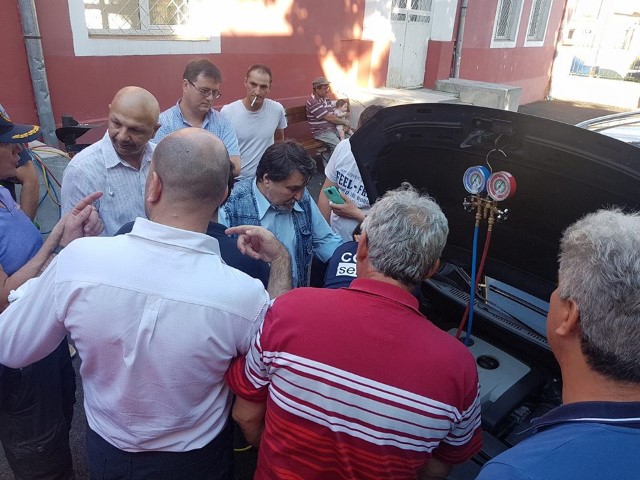 Aer conditionat auto 20 iunie domnul inginer explica rolul compresorului si localizarea condensatorului.jpg