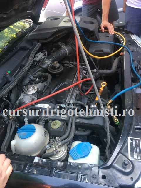 aer conditionat auto montaj sdv-uri valve,baterie etc.JPG