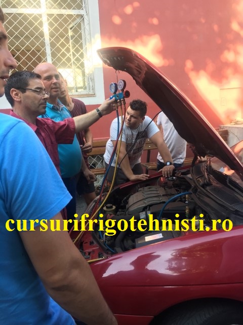 renault montaj valve si baterie manometre.JPG