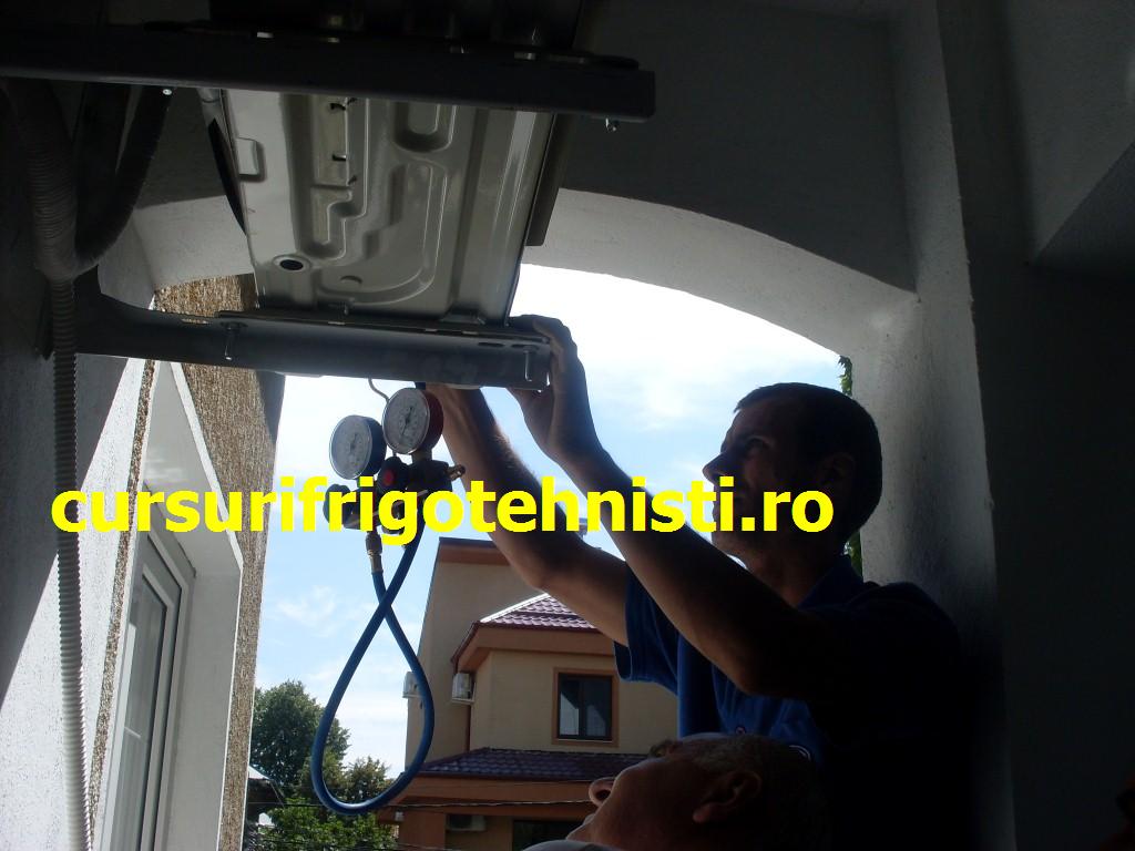 Demontare aparate aer conditionat birou avocatura 1.JPG