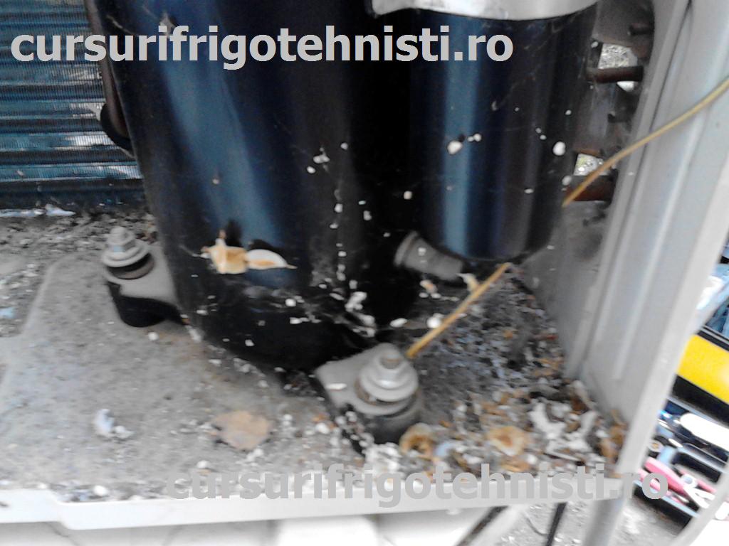 unitate externa 12000 btu spal condensatorul.jpg