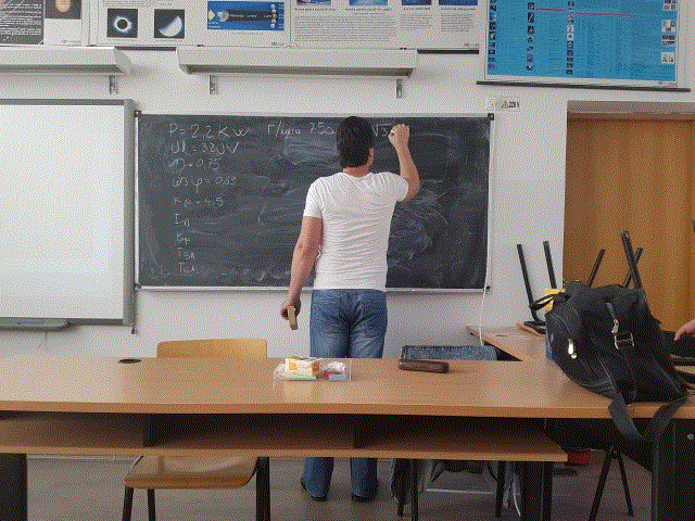 Claudiu la tabla rezolva coloane alimentare trifazici.gif