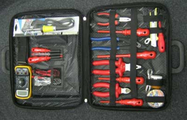 trusa electrician pentru interventii 50 lei (Small).jpg