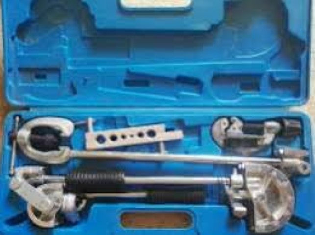 trusa calibrat si indoit tevi cupru pentru frigotehnisti (Small).jpeg