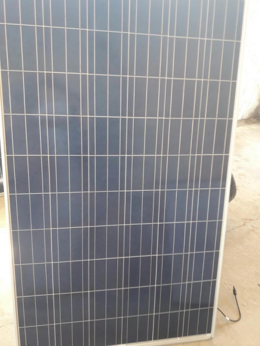 Panou fotovoltaic policristalin.jpg