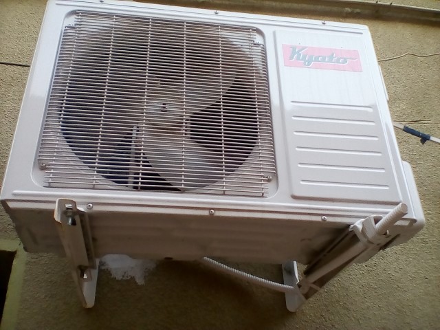 12000 btu unitatea externa.jpg