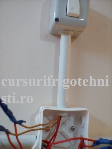 tot comutatorul cruce detaliu legaturi.jpg