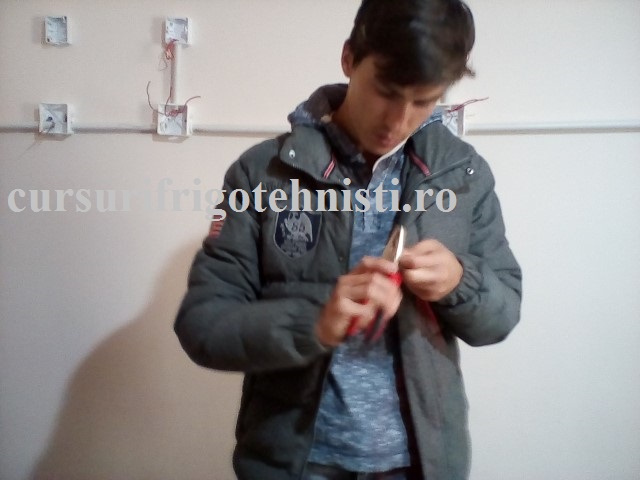 Alex electricianul invata meserie.jpg