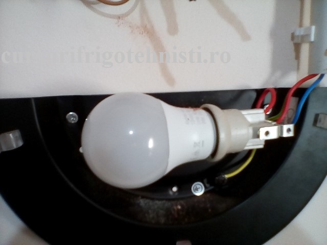 Aplica 7W cu lampa led la 230V.jpg