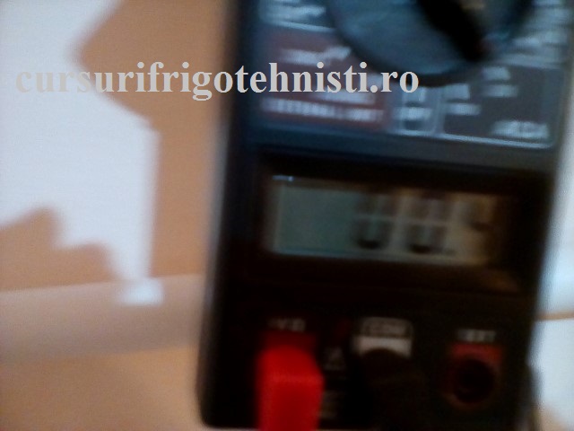 0,4A curentul consumat cu toate lampile aprinse.jpg