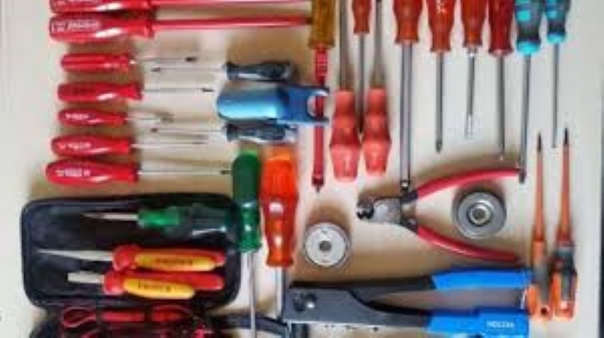 Scule electrician o trusa foarte complexa 200 piese (Small).jpeg