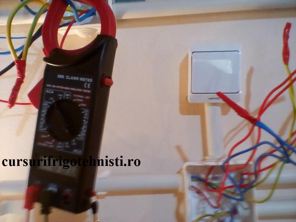Masuratori electrice curentul consumat de un circuit electric.jpg