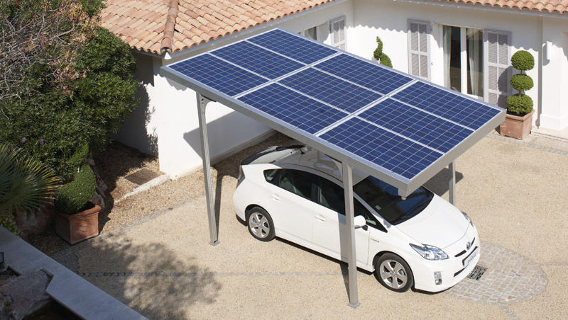 Luata de pe internet panouri fotovoltaice pe post de acoperis la o masina tin si umbra dau si curent electric  cred ca sunt de 200W 12V.jpg
