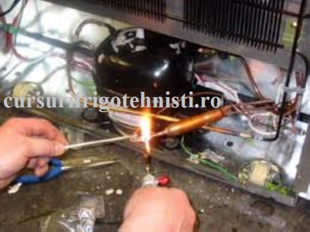 Argintare compresor dupa inlocuire refrigerant R600a..jpeg