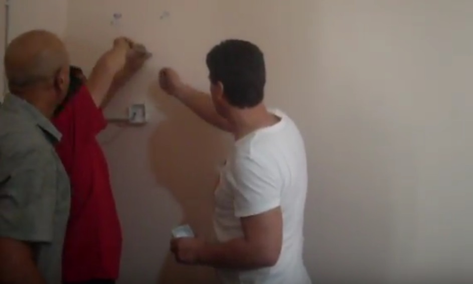 fixam la pozitie intrerupatorul cap scara doza de ramificatie este finalizata.jpg