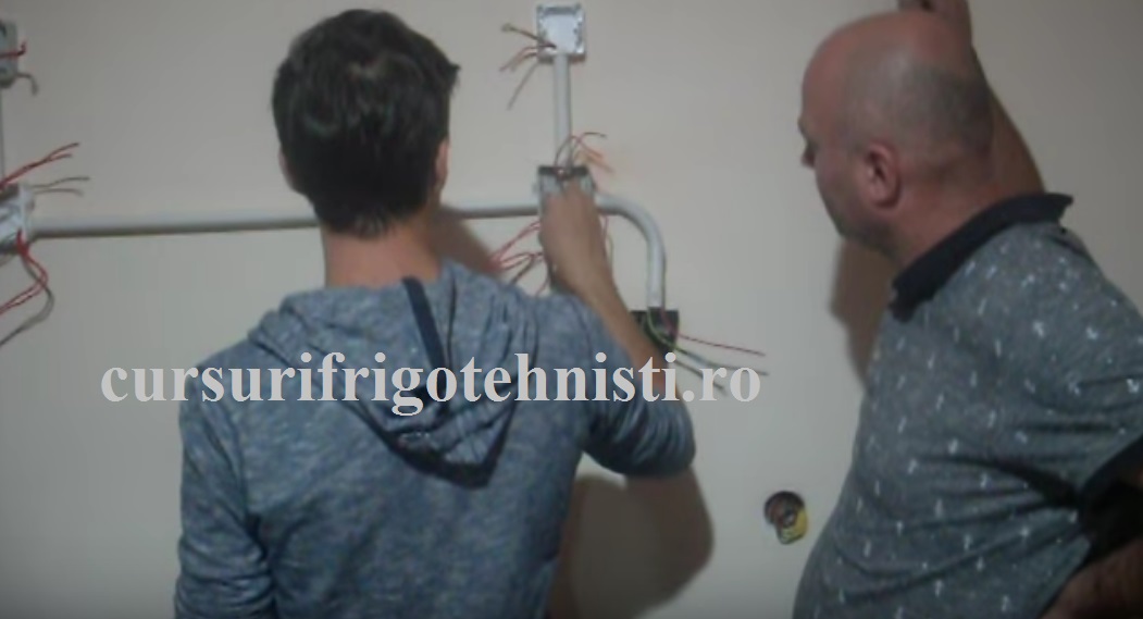 Legaturi electrice corpuri de iluminat U=230V.jpg