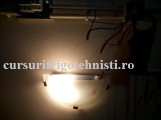 P=7W U=230V lampa tip led.jpg