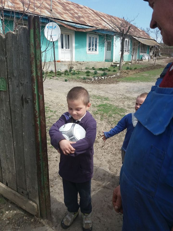 A primit dulciuri si o mingie va ajunge un campion .jpg