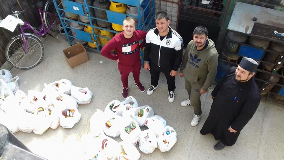 Ei au condus peste 700 Km sa faca posibil evenimentul Vaslui 2.jpg