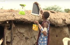 Panouri fotovoltaice instalate de femei.jpg
