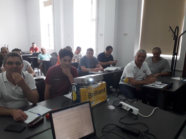 Gr 10 electricieni sala plina si duminica .jpg