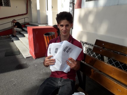 sisteme fotovoltaice off grid .jpg