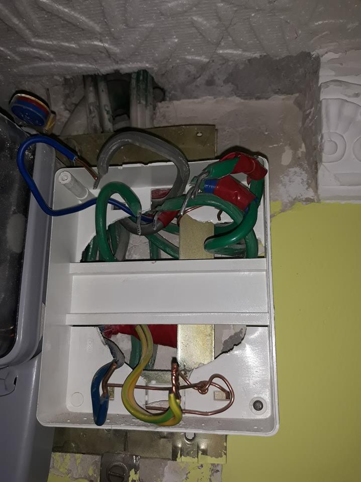 tablou electric monofayat cu 3 circuite electrice.jpg