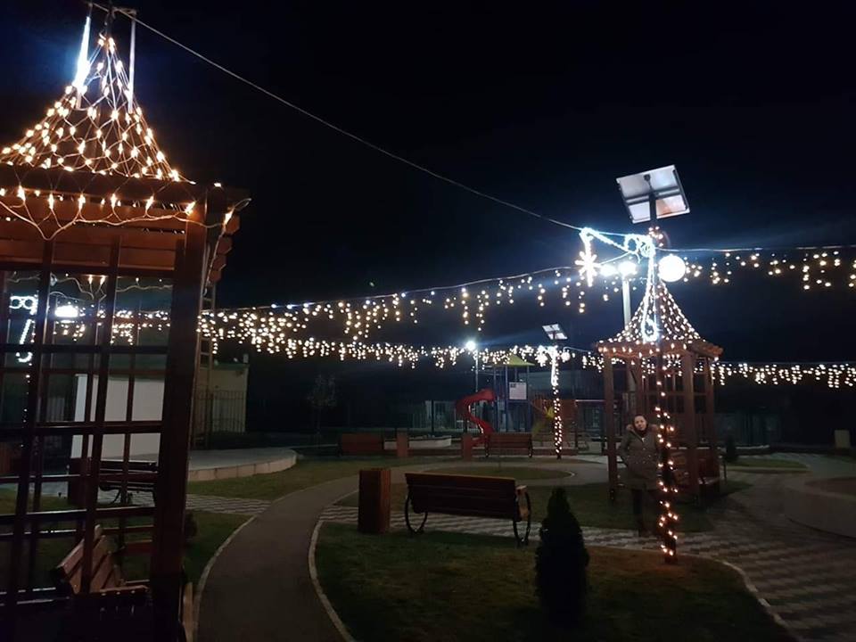 Instalatie electrica iluminat de Sf Sarbatori .jpg