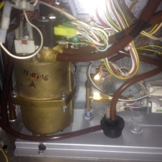 Masina electrica de facut ceai ,P=1000W .JPG