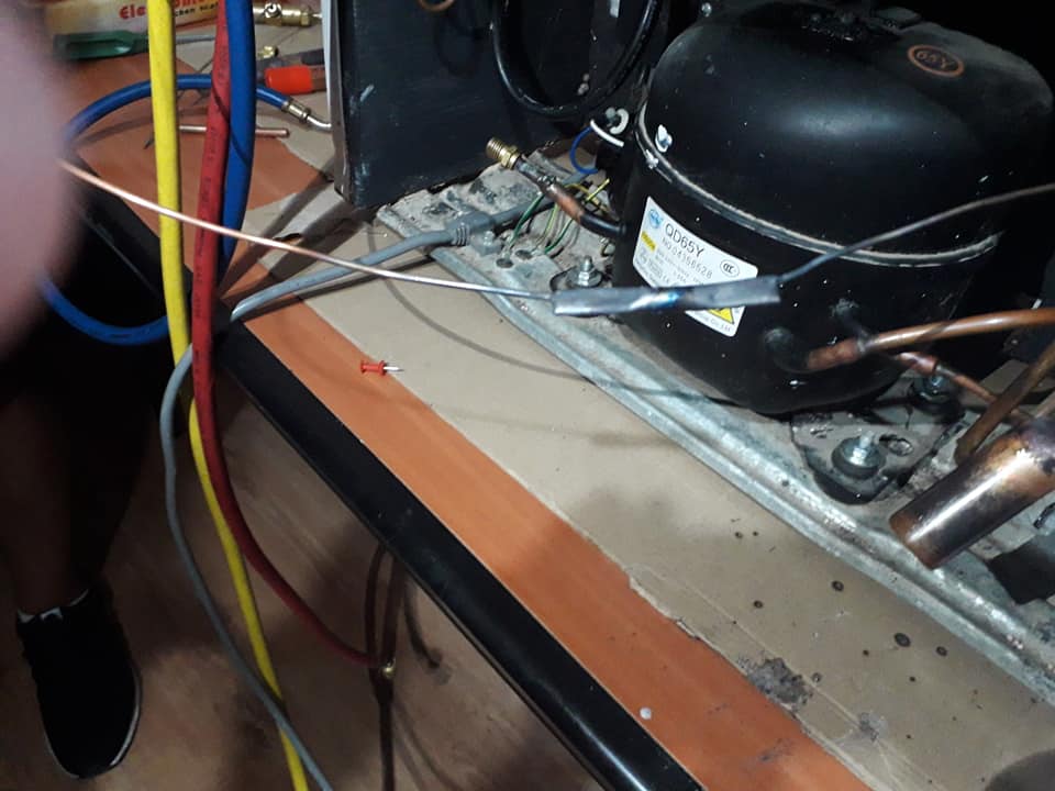 combina cu freon R134A inlocuit filtru deshidrator.jpg