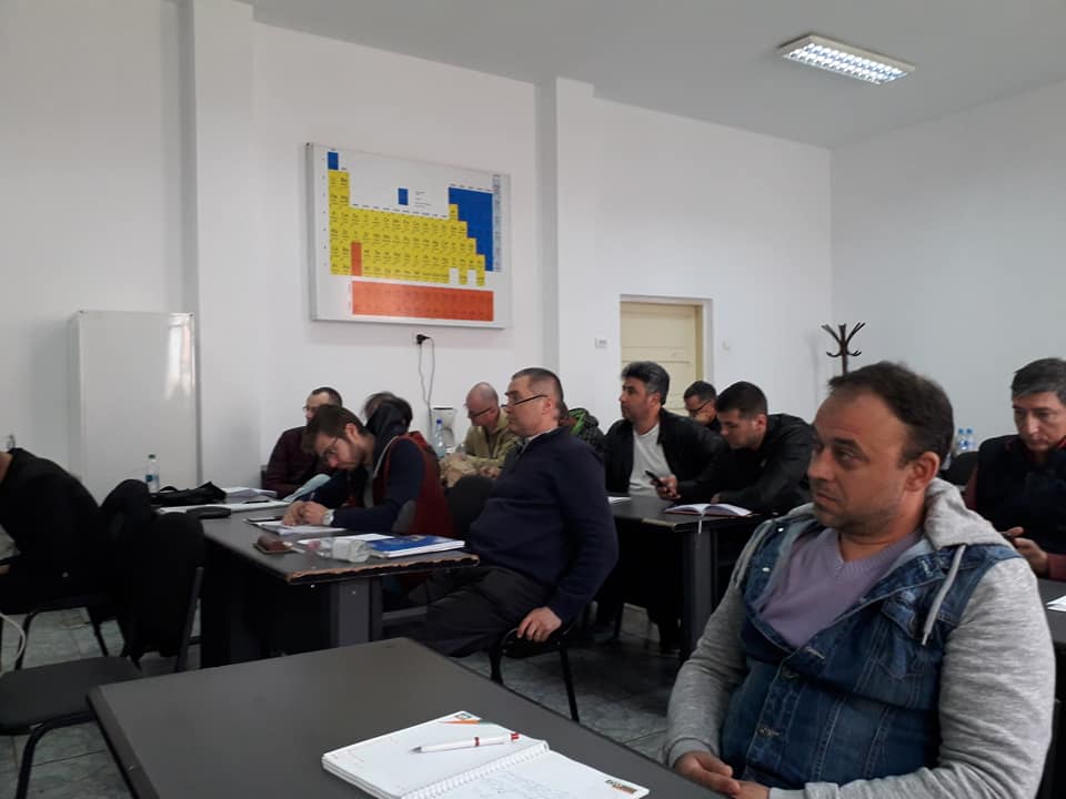 Sala este plina la cursul de instalator sisteme fotovoltaice.jpg