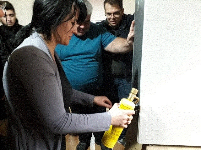 doamna adriana repara primul frigider sudura filtru deshidrator.jpg