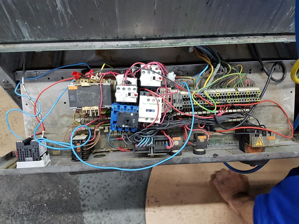 automatizare masina de gheata.jpg